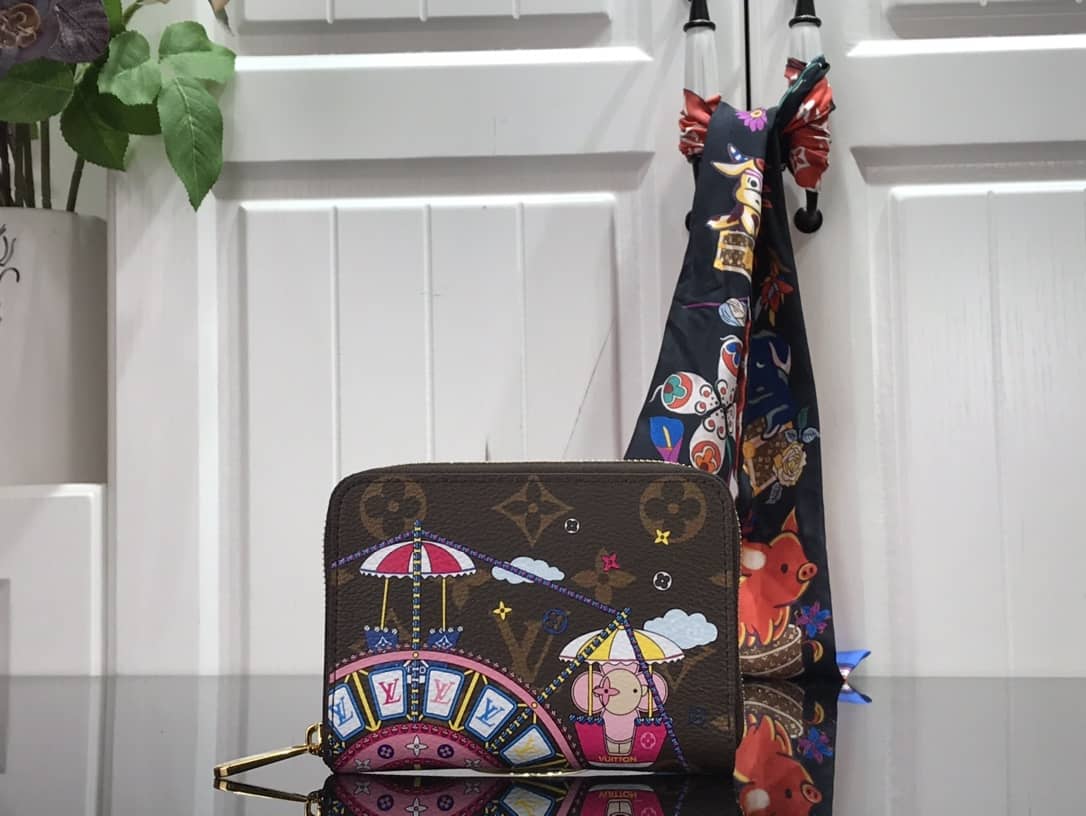 Best Replica Louis Vuitton Mini Pochette Accessoires Vivienne Christmas Edition Replica Bag N60402 - Colareps