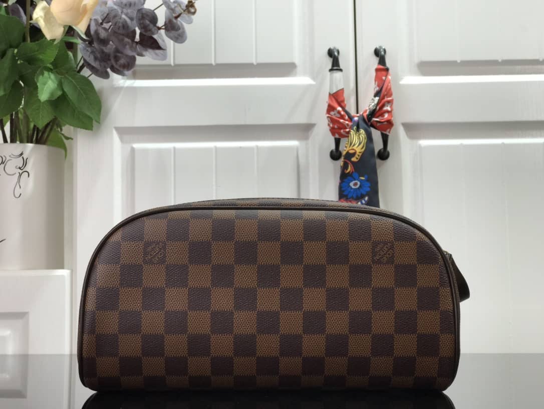 Best Replica Louis Vuitton King Size Toiletry Bag Replica M47528 - Colareps