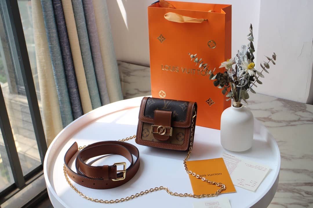 Best Replica LV Bum Bag Dupe Dauphine BB Replica Bag M68621 - Colareps