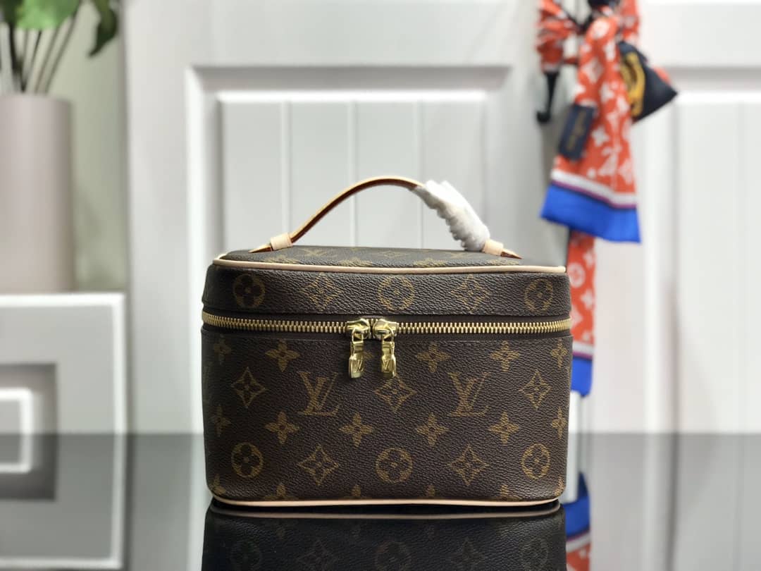 Best Replica L&V Nice BB Monogram Vanity Replica Bag M42266 - Colareps