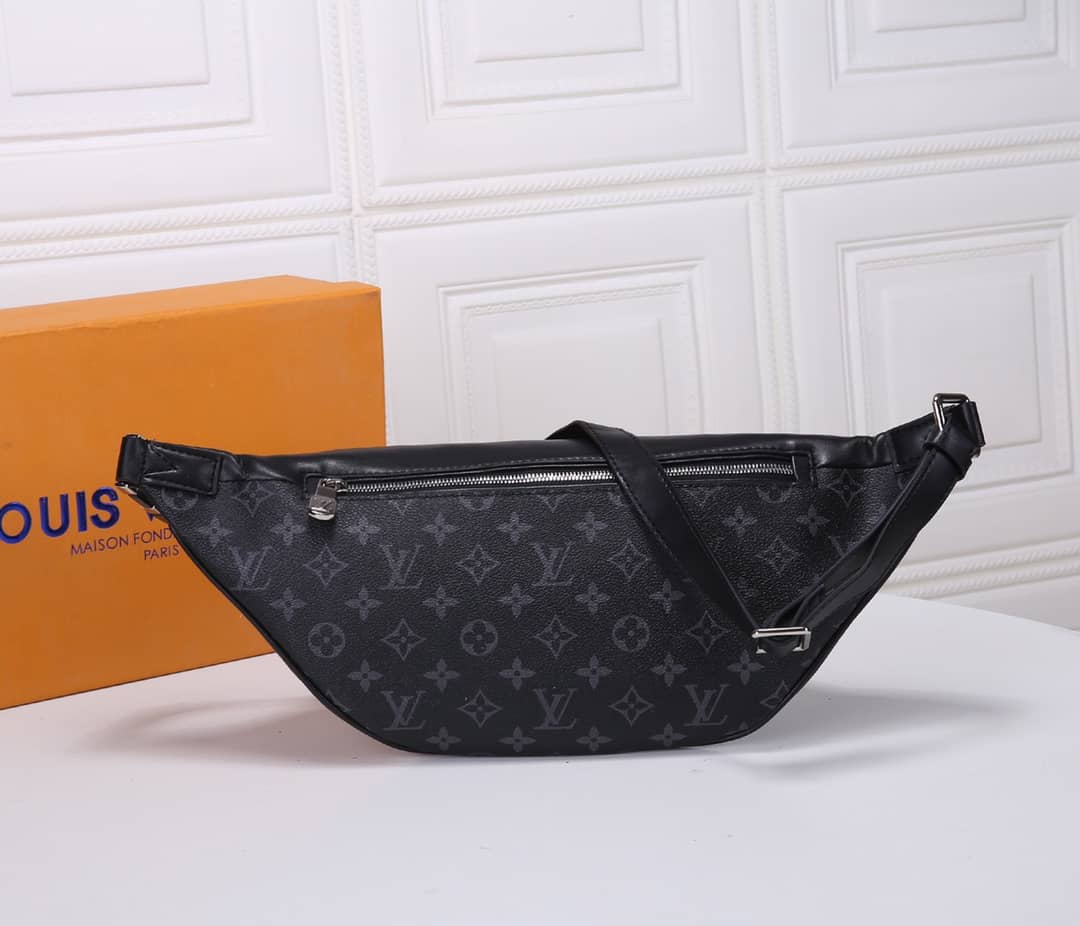 Best Replica Louis Vuitton Monogram Eclipse Discovery Replica Waist Bag Black M44336 - Colareps