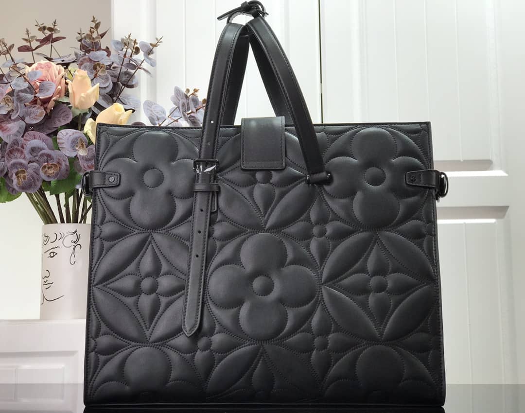 Best Replica Luxury Mens Leather Logo Chain Tote - Colareps