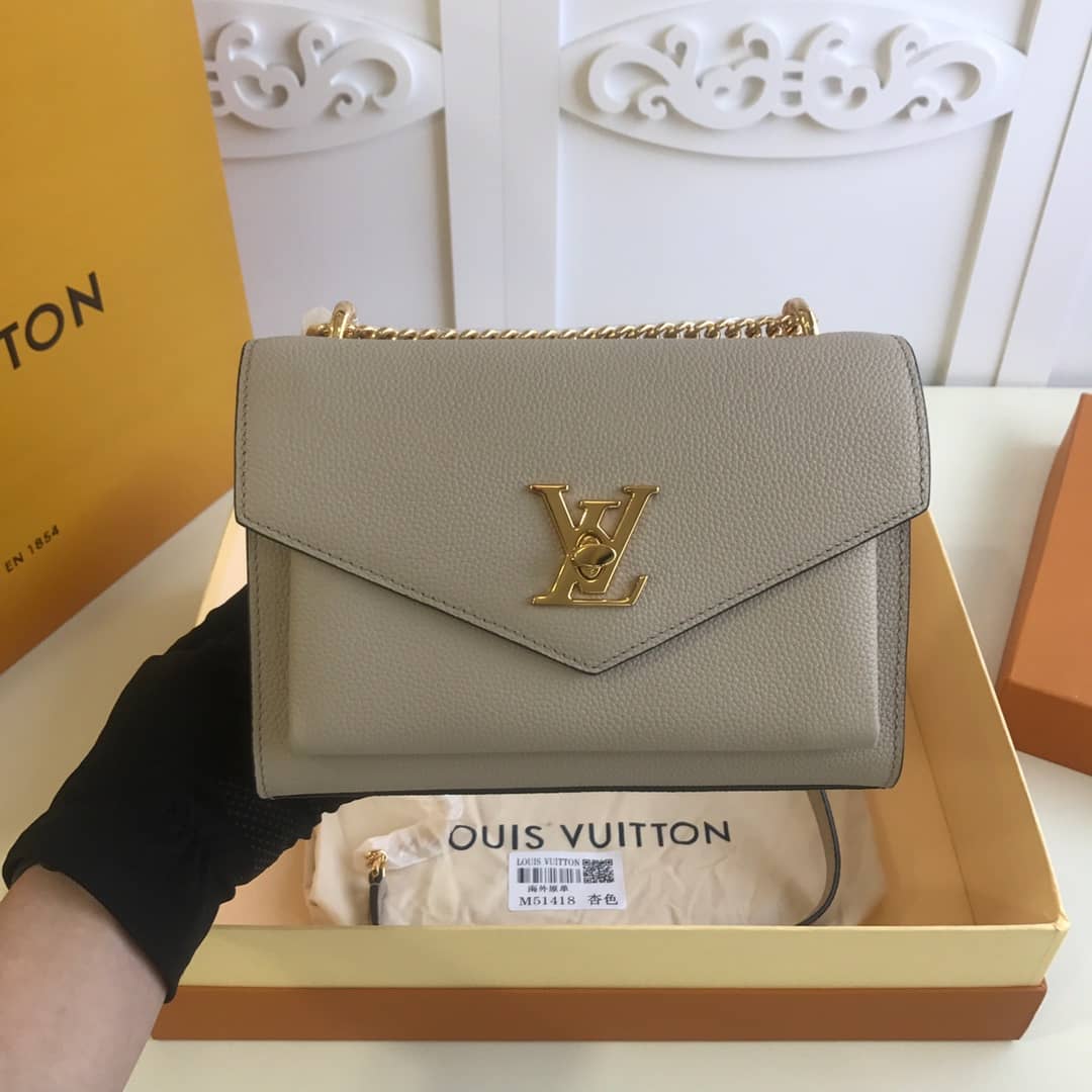 Best Replica Louis Vuitton MyLockMe BB Calf Chain Replica  Shoulder Bag Apricot M51418 - Colareps