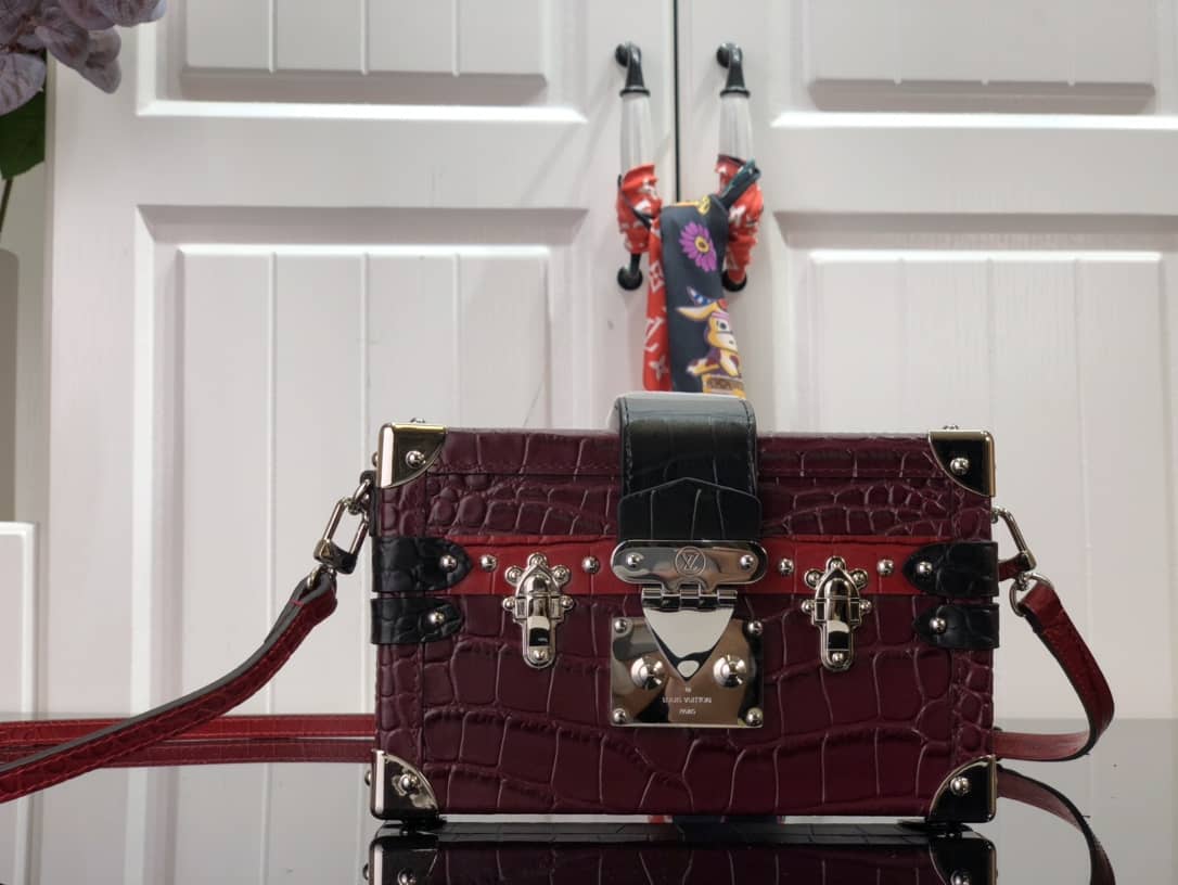 Best Replica Louis Vuitton Petite Malle Replica Bag Red N94030 - Colareps