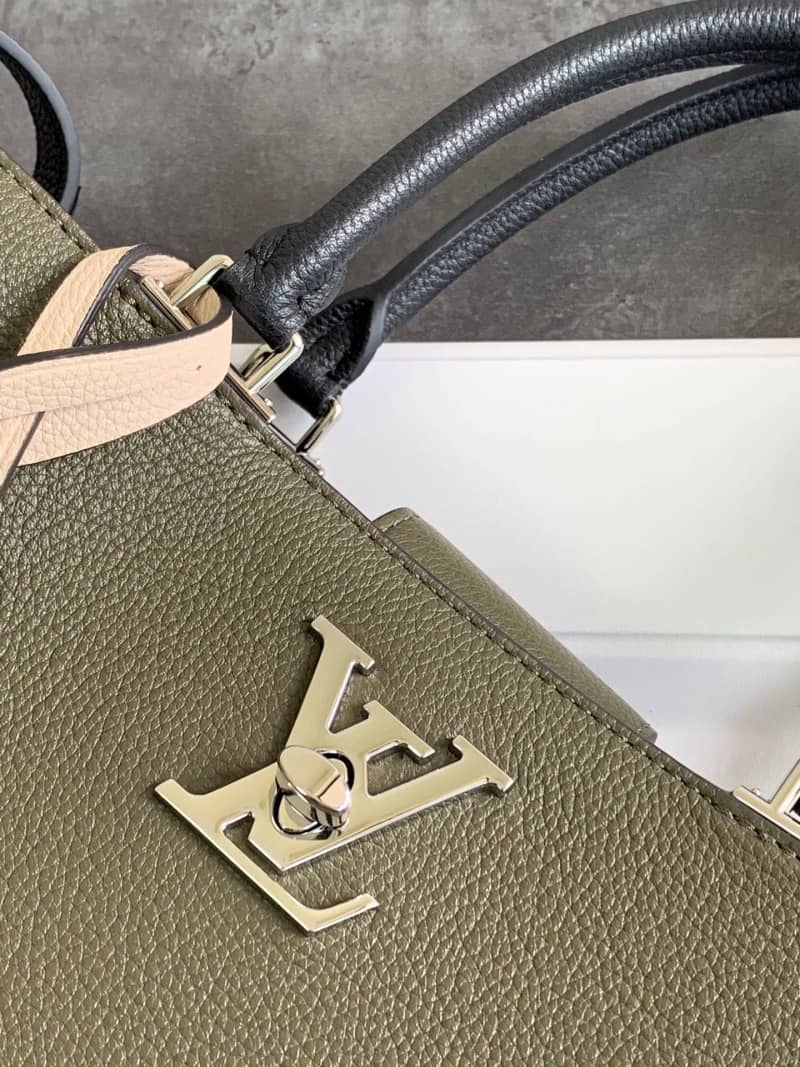 Best Replica Louis Vuitton Lockme Day Tote Replica Green M53730 - Colareps