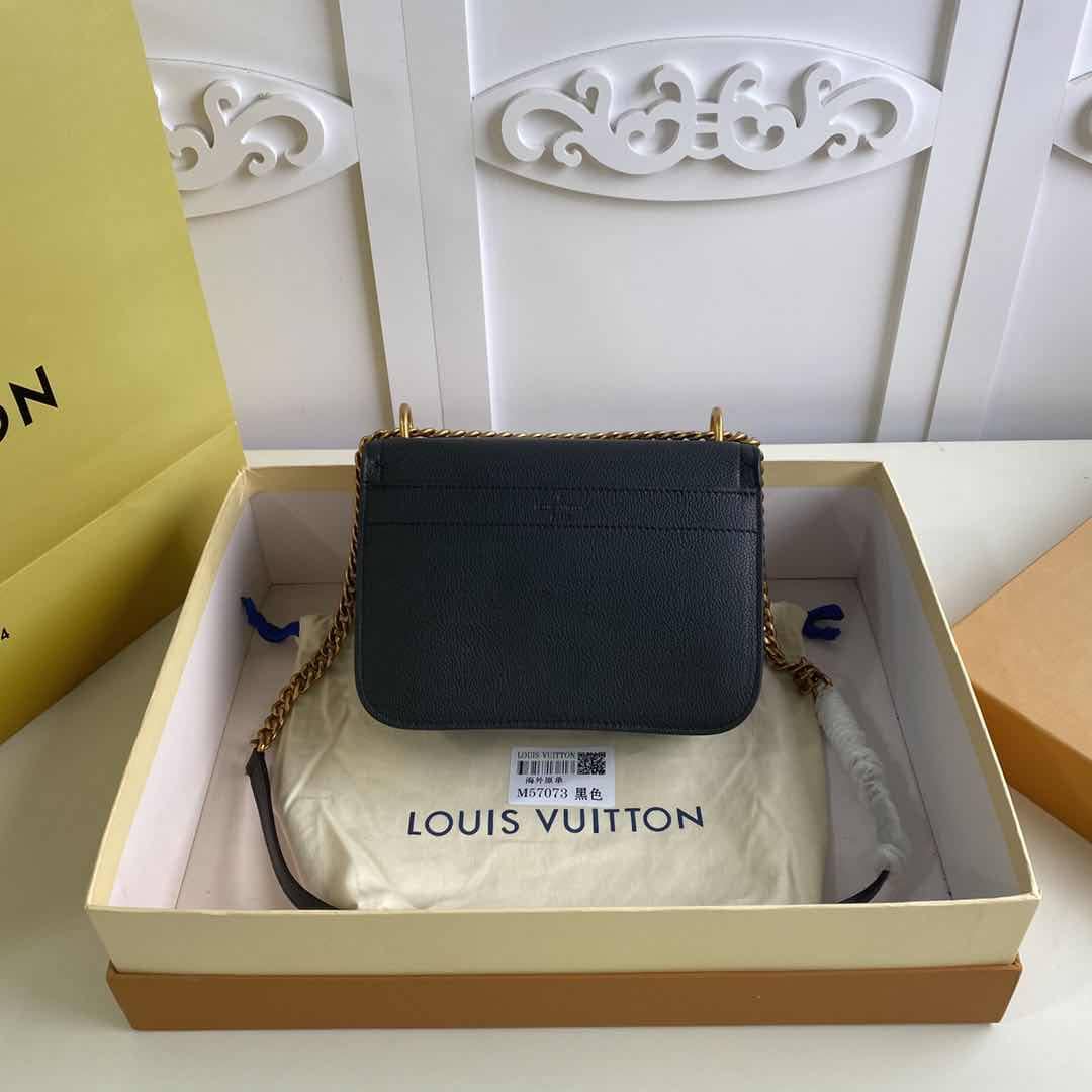 Best Replica Louis Vuitton Lockme Chain PM Replica Handbag Black M57073 - Colareps