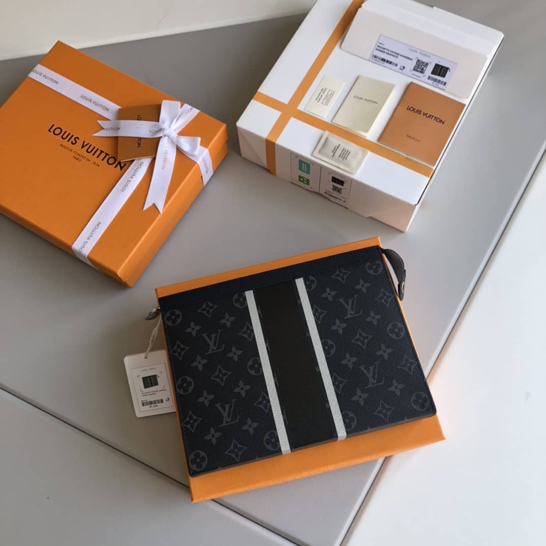 Best Replica Louis Vuitton Eclipse Fragment Pochette Voyage MM Replica Clutch Black M64440 - Colareps