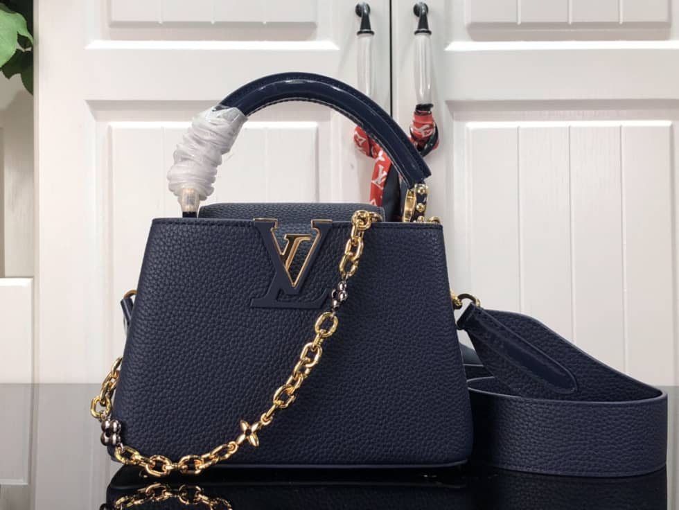 Best Replica Louis Vuitton Capucines MM M59065 Replica Shoulder Bag - Colareps