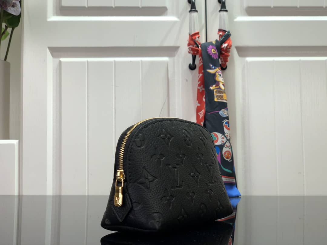 Best Replica Louis Vuitton Pochette Dupe Monogram Cosmetic Pouch  Black M47515 - Colareps
