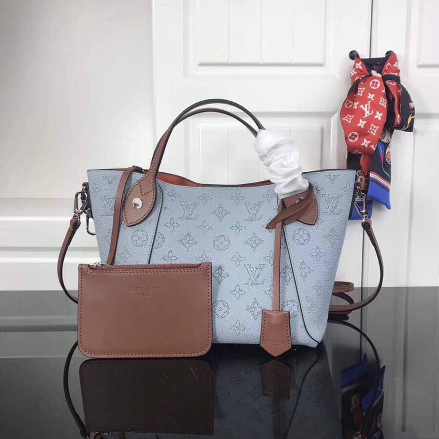 Best Replica Louis Vuitton Mahina Hina PM Leather Tote Replica Blue M54353 - Colareps