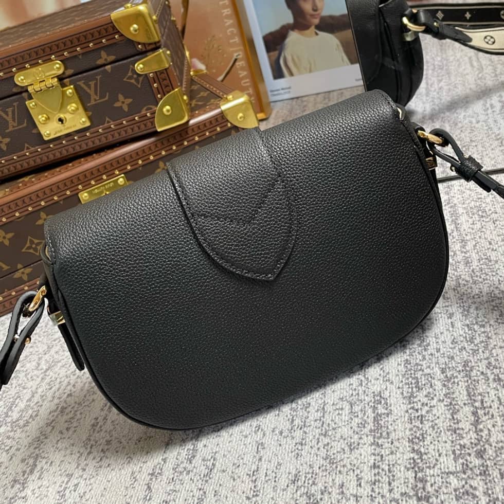 Best Replica Louis Vuitton Pont 9 Soft MM Grained Calfskin Black M58967 Replica Crossbody Bag - Colareps