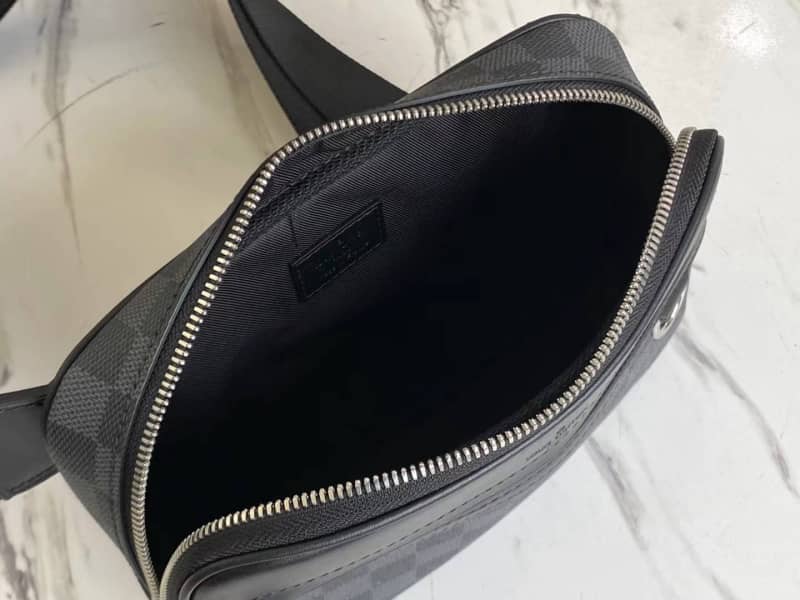 L0vis Vvtt0n Scott Damier Graphite Canvas Messenger Bag Replica N50018