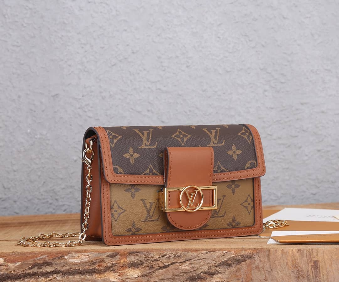 Best Replica Louis Vuitton Dauphine Chain Wallet Replica Shoulder Bag Yellow M68746 - Colareps