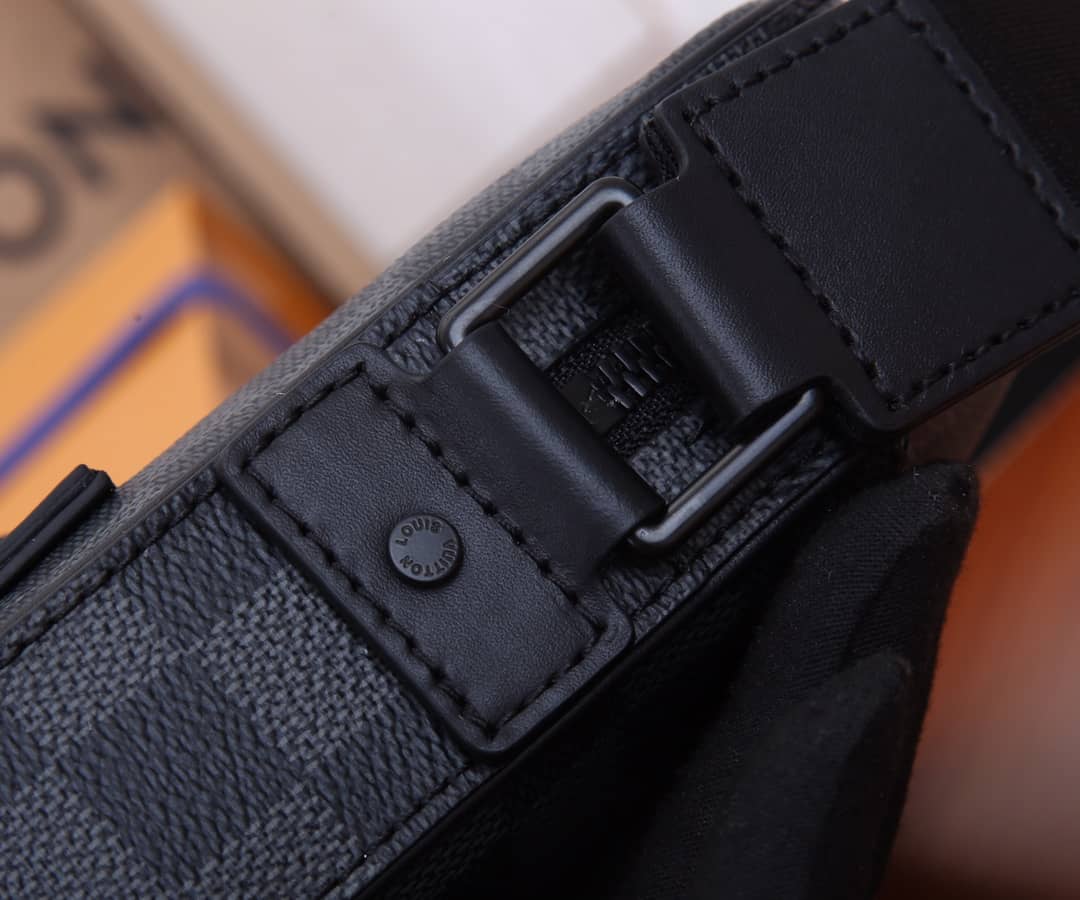 L0vis Vvtt0n Alpha Damier Graphite Canvas Messenger Bag Replica N40364