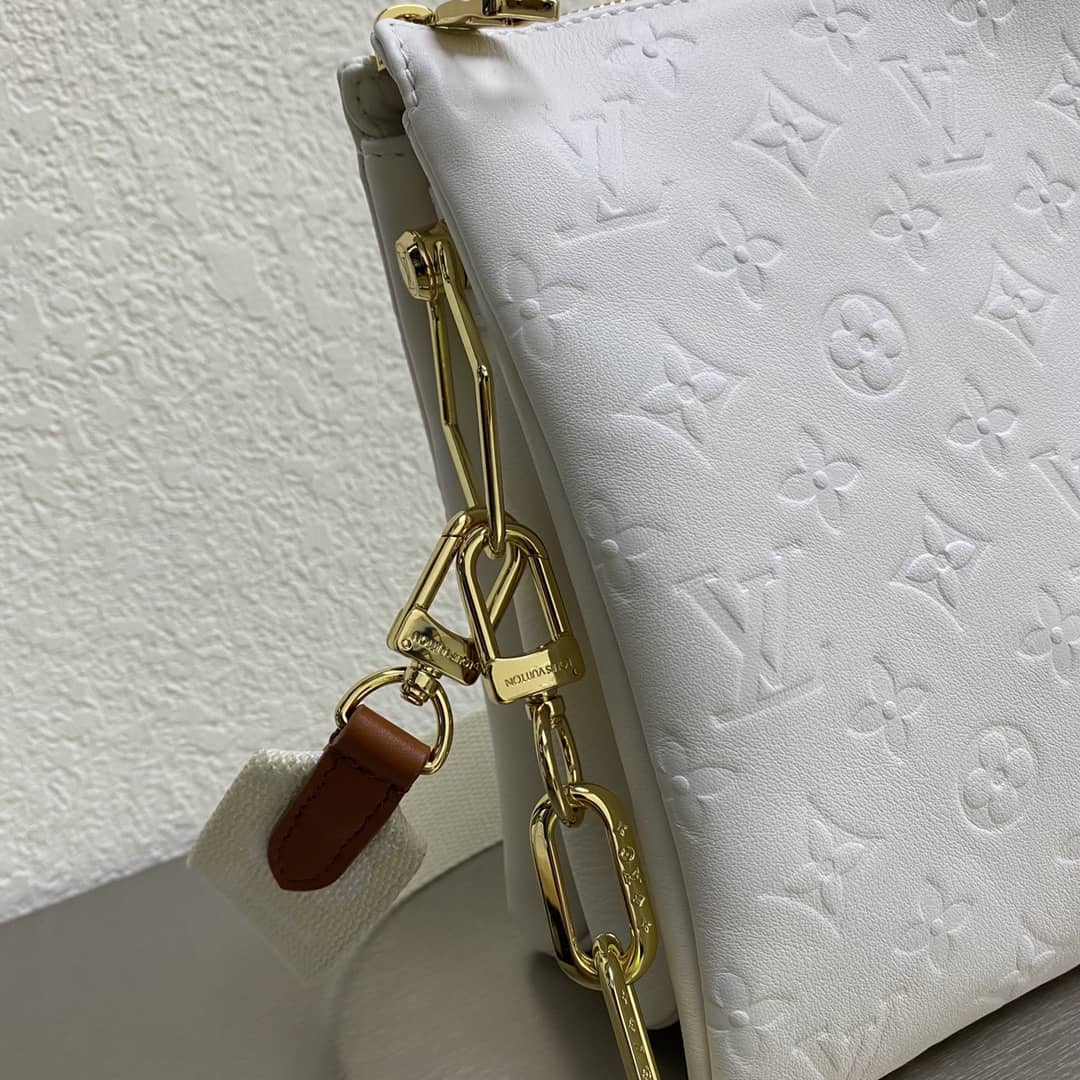 Best Replica Louis Vuitton 7 Star Chain Clutch Bag White - Colareps