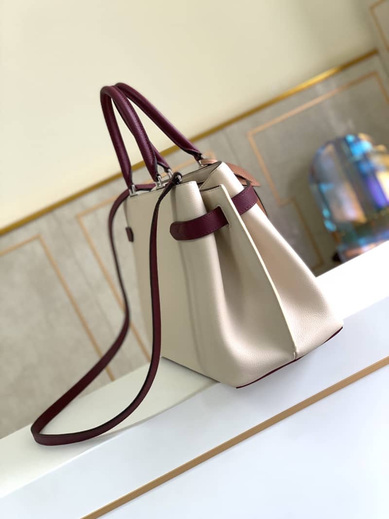 Best Replica Louis Vuitton Lockme Day 2Way Bag Replica M53647 - Colareps