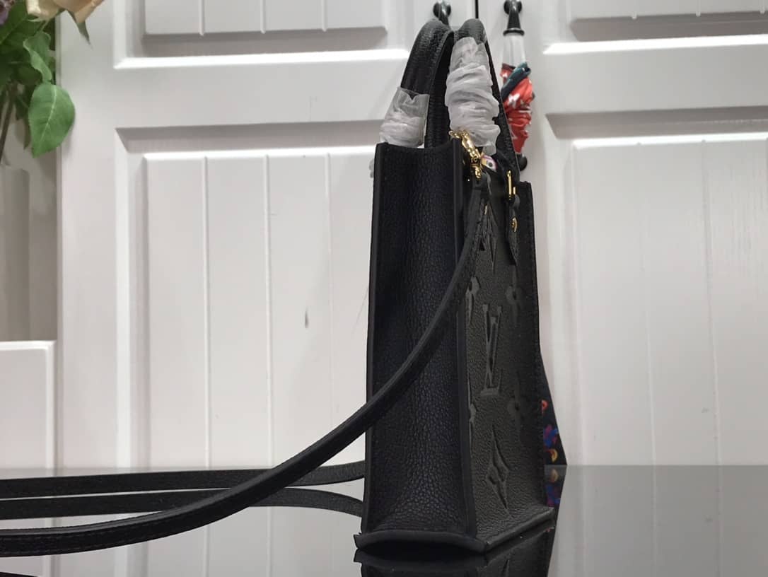 Best Replica Louis Vuitton Monogram Petit Sac Plat 2Way Replica Shoulder Bag Black M69442 - Colareps