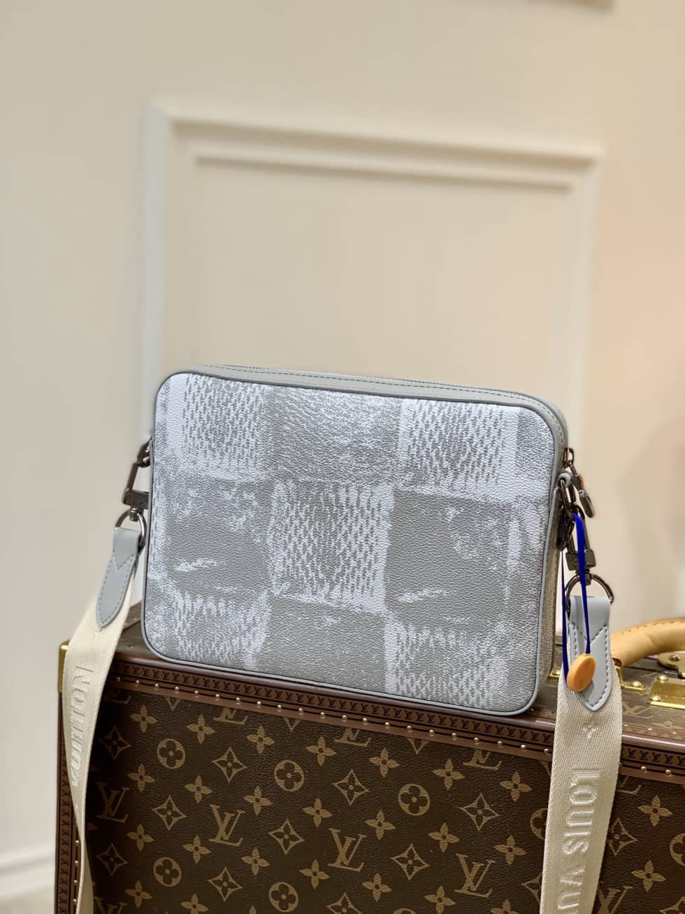 Best Replica Louis Vuitton Trio Damier Salt Stone Grey N50068 Replica Messenger Bag - Colareps