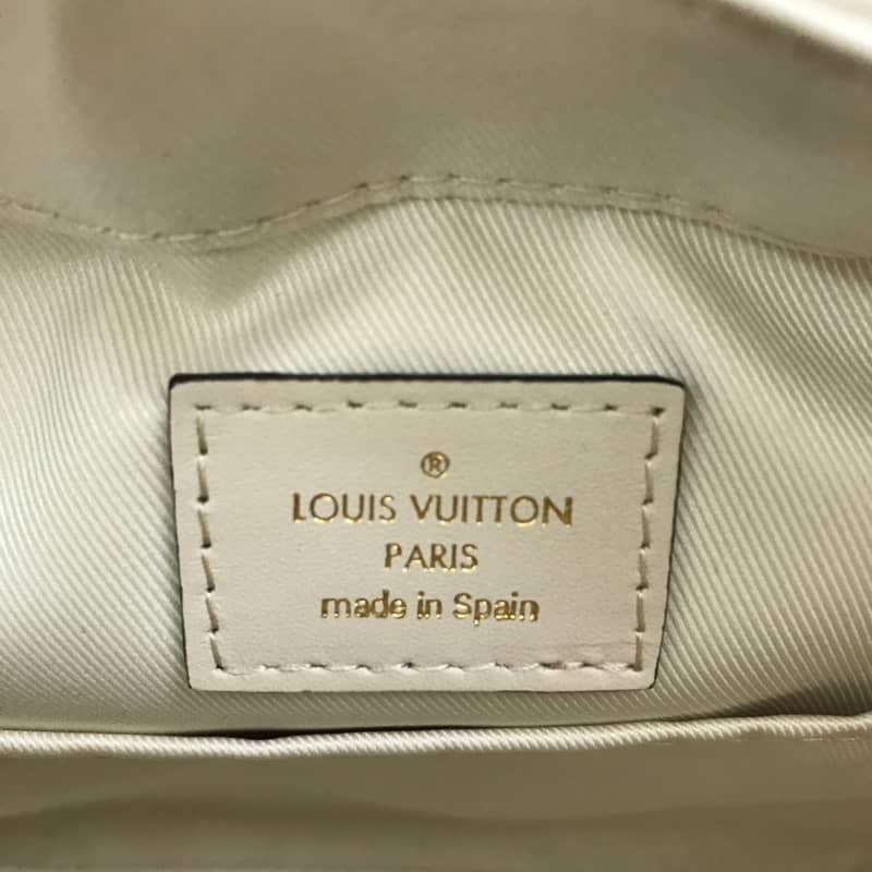 Best Replica Louis Vuitton Saintonge Monogram Canvas Replica Shoulder Bag White M43557 - Colareps