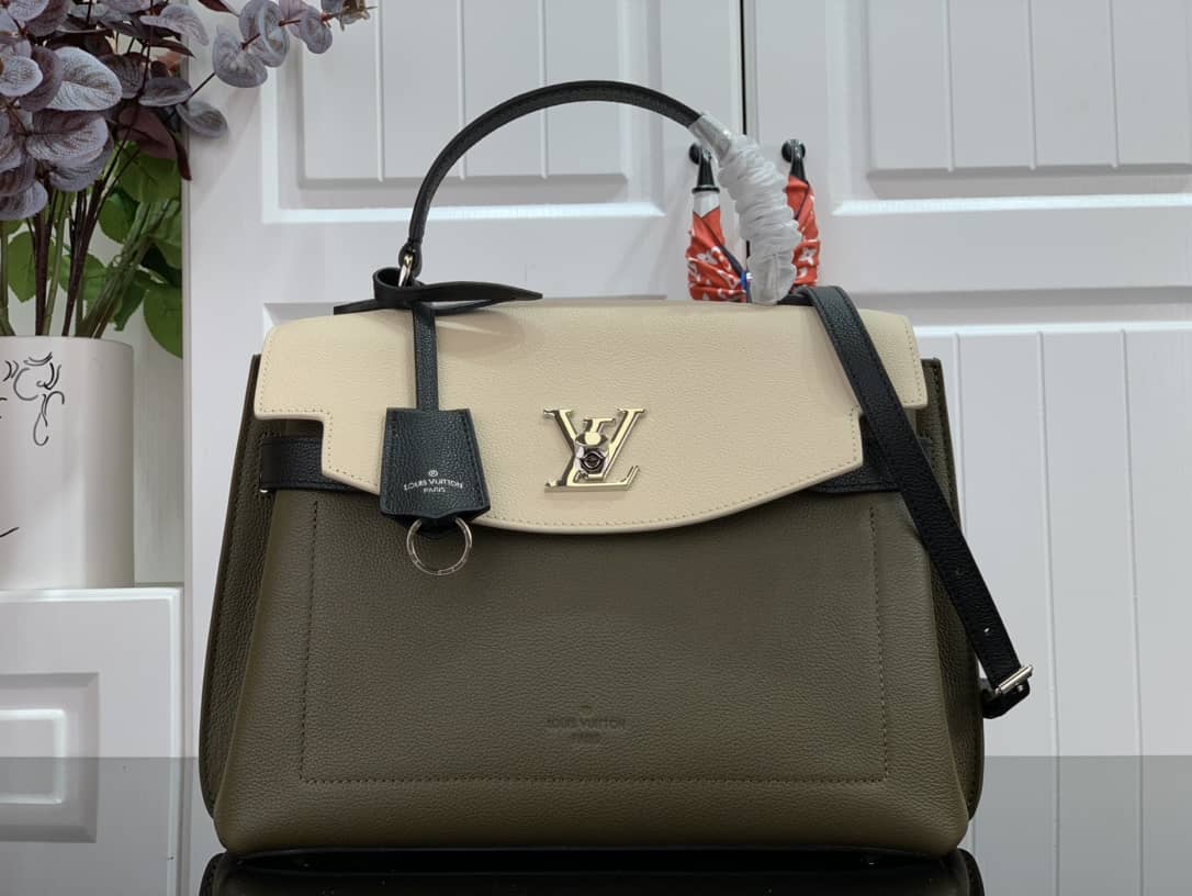 Best Replica Louis Vuitton Lock Me Ever 2Way Bag Replica Green M52787 - Colareps