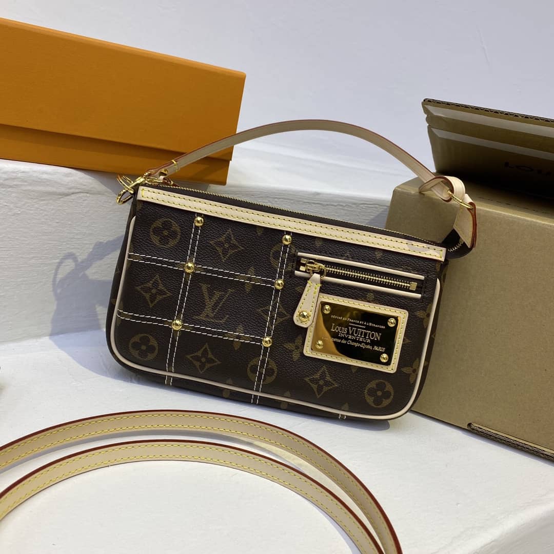 Best Replica Louis Vuitton Pochette Dupe Monogram Riveting Accessories M51980 Brown - Colareps