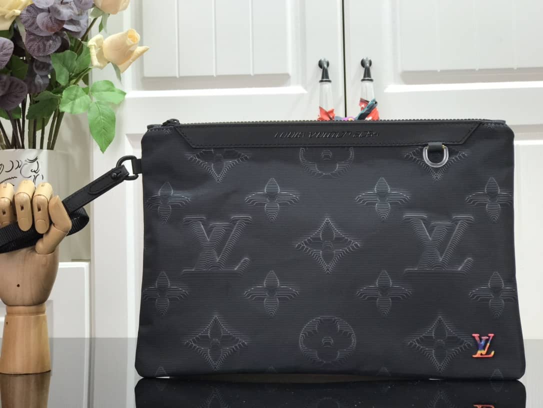 Best Replica Louis Vuitton Monogram 3D 2054 Reversible Replica Pouch M80142 - Colareps
