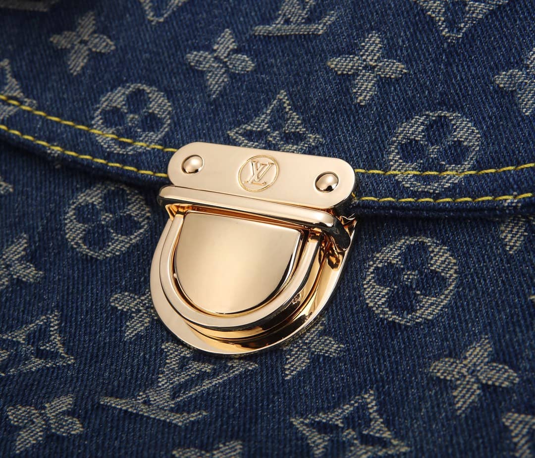 Best Replica Louis Vuitton Flat Shopper Monogram Tote Replica M95018 - Colareps