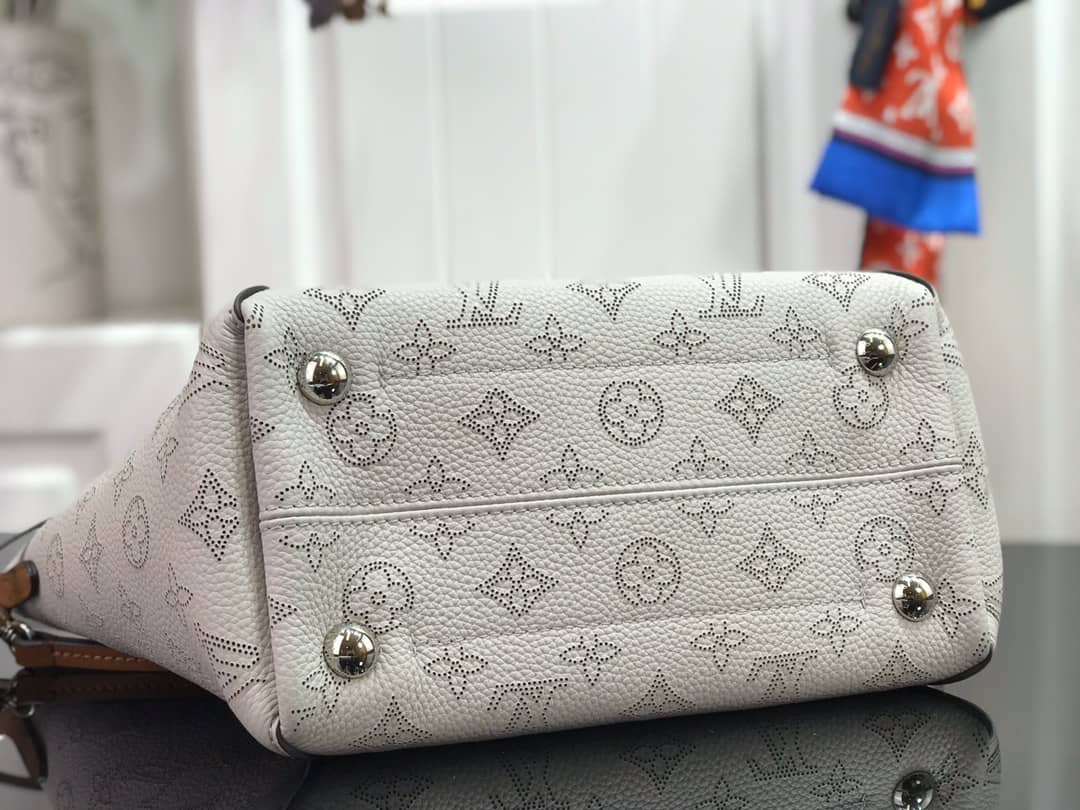 Best Replica Louis Vuitton Mahina Hina PM Leather Tote Replica White M54353 - Colareps