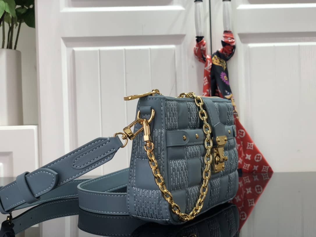 Best Replica Louis Vuitton Pochette Troca Replica Shoulder Bag Blue M59046 - Colareps