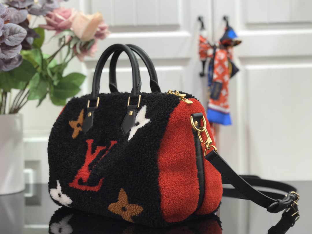 Best Replica Louis Vuitton Replica Bags Speedy 25 Giant Monogram Teddy M55423 - Colareps