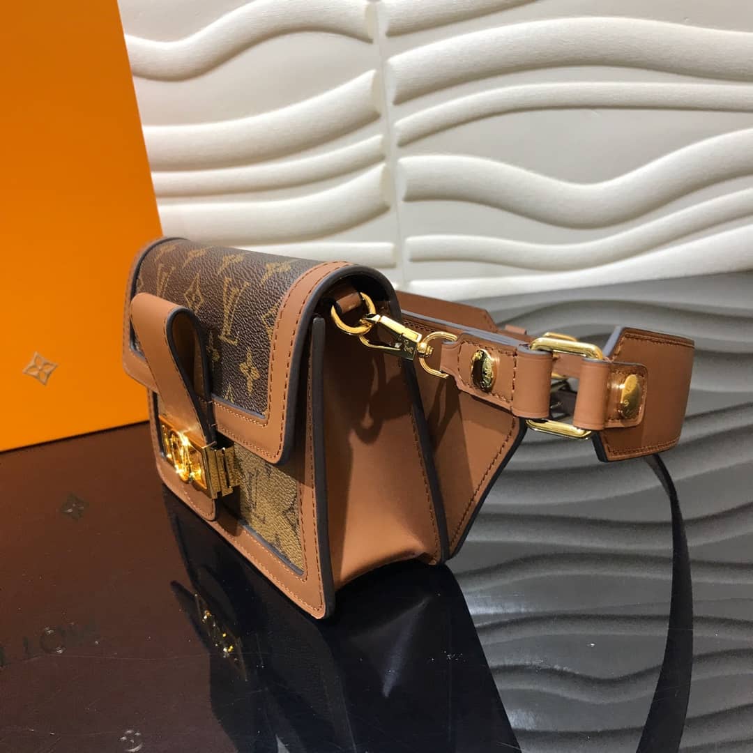 Best Replica LV Bum Bag Dupe Monogram Reverse Dauphine M44586(ColaReps) - Colareps