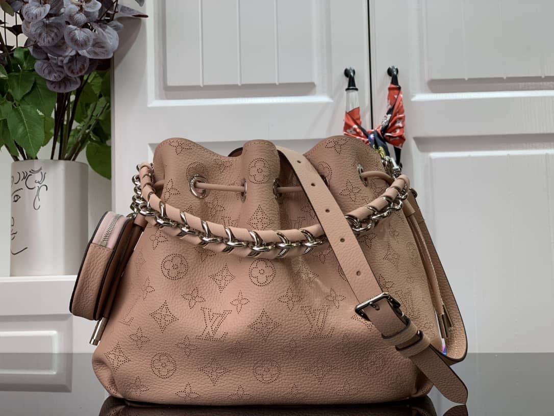 Best Replica Louis Vuitton Bella Mahina Magnolia Leather Replica Bag M57068 Pink - Colareps