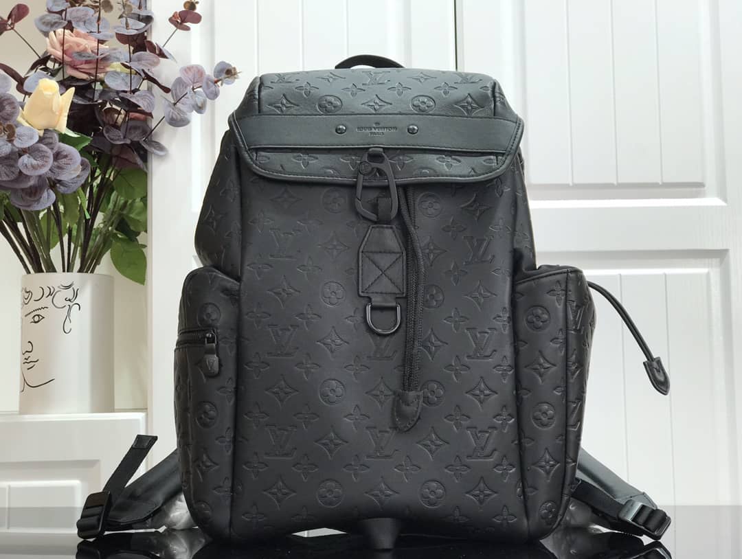 L0vis Vvtt0n Monogram Shadow Replica Discovery Backpack M43680