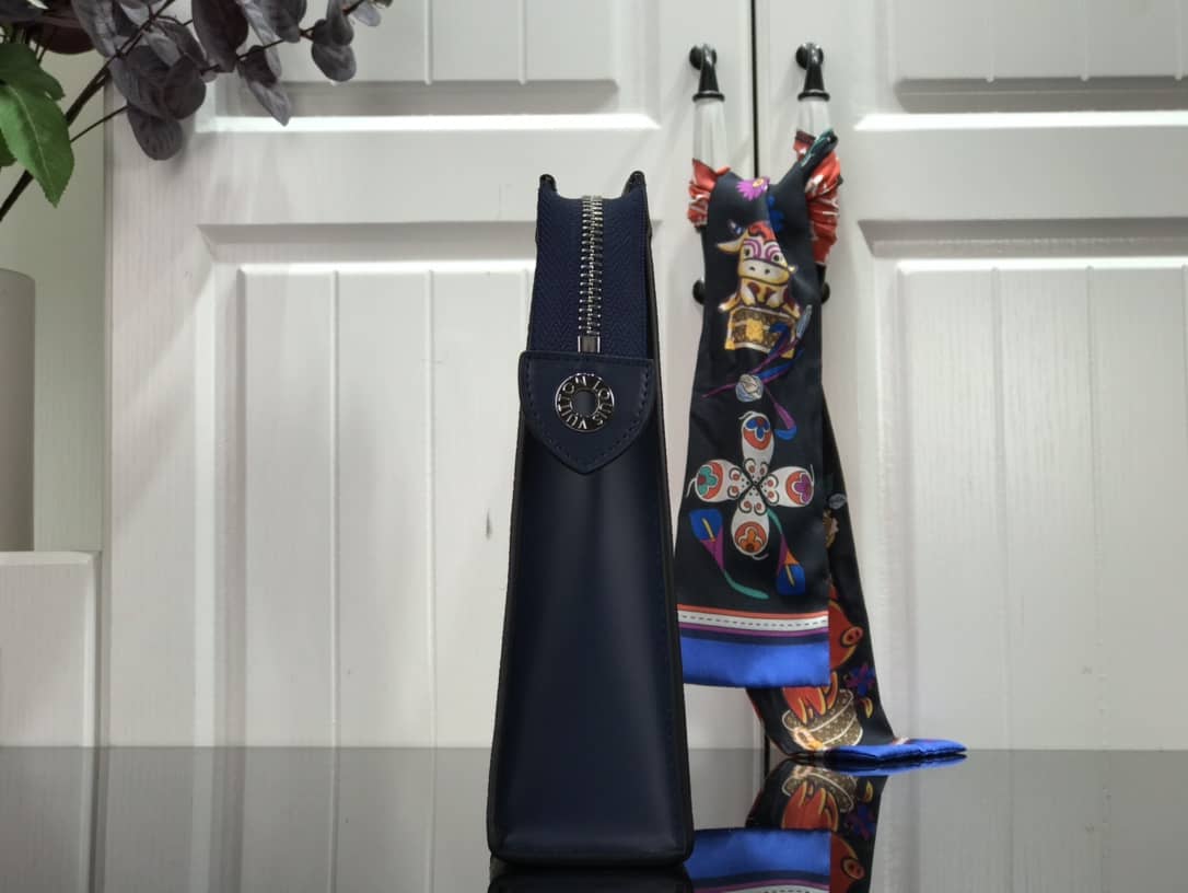 Best Replica Louis Vuitton Replica Pochette Voyage MM Epi Damier Leather Blue M56827 - Colareps