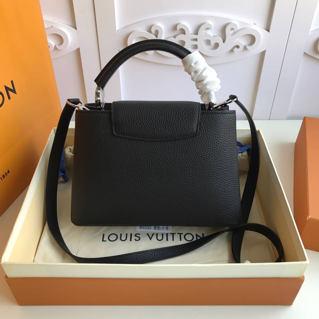 Best Replica Louis Vuitton Capucines PM Taurillon Leather Tote Replica Black M42242 - Colareps