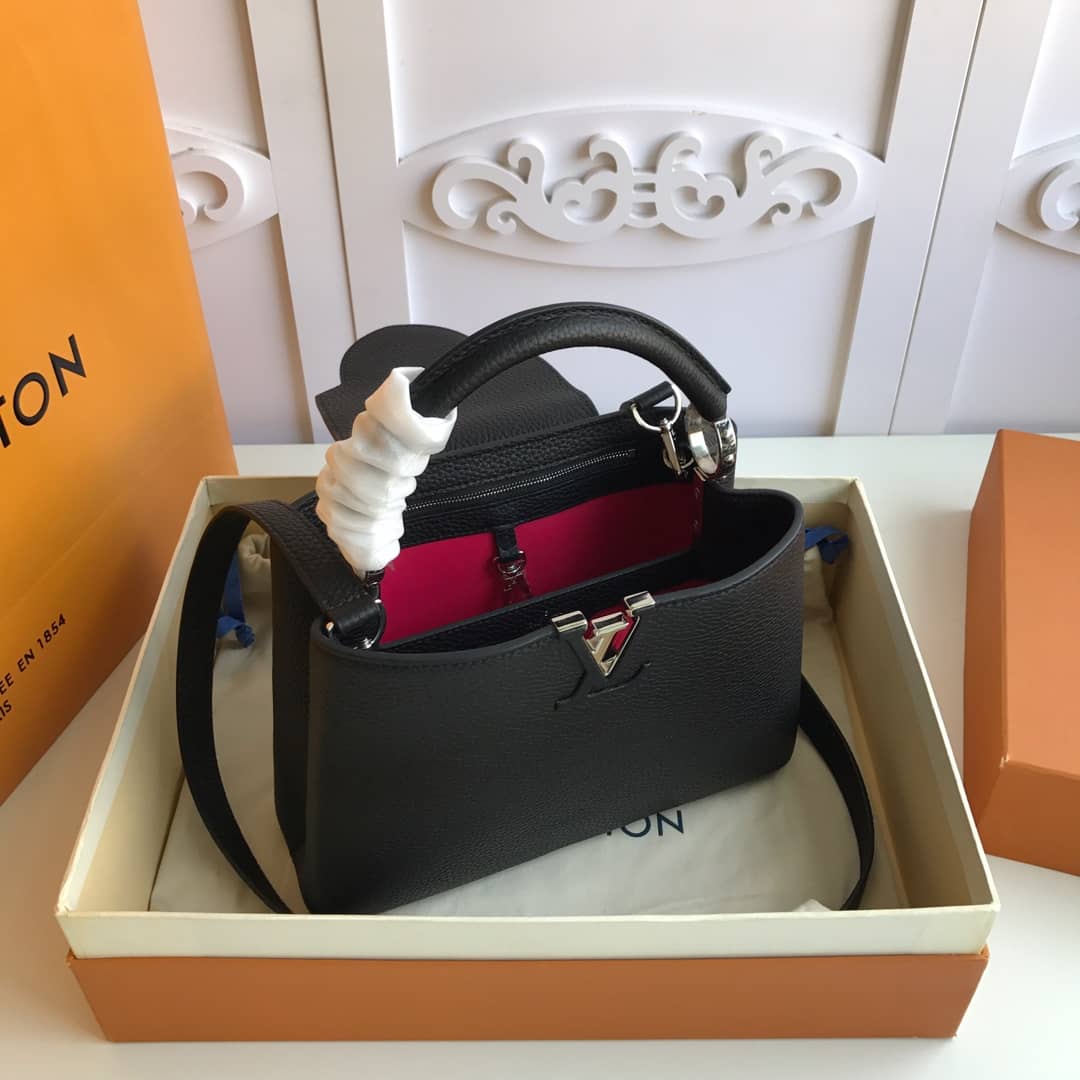 Best Replica Louis Vuitton Capucines PM Taurillon Leather Tote Replica Black M42242 - Colareps