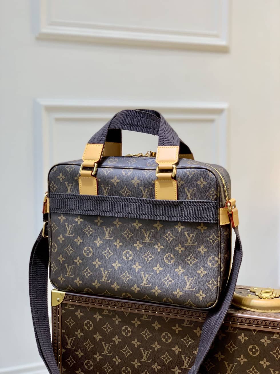 Best Replica Louis Vuitton Sac Bosphore 2 Way Shoulder Handbag M40043 Replica Mens Bag - Colareps