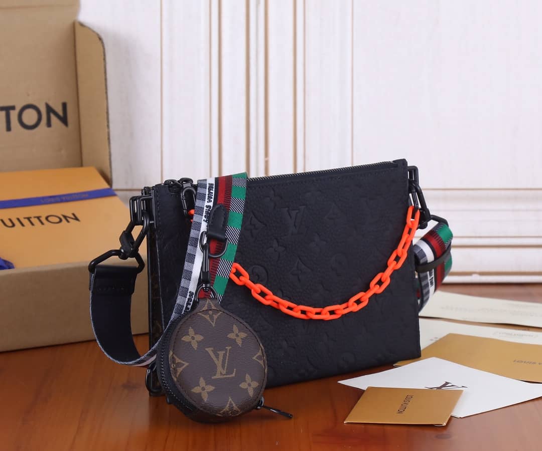 Best Replica Louis Vuitton Trio Pouch Taurillon M59681 Replica - Colareps