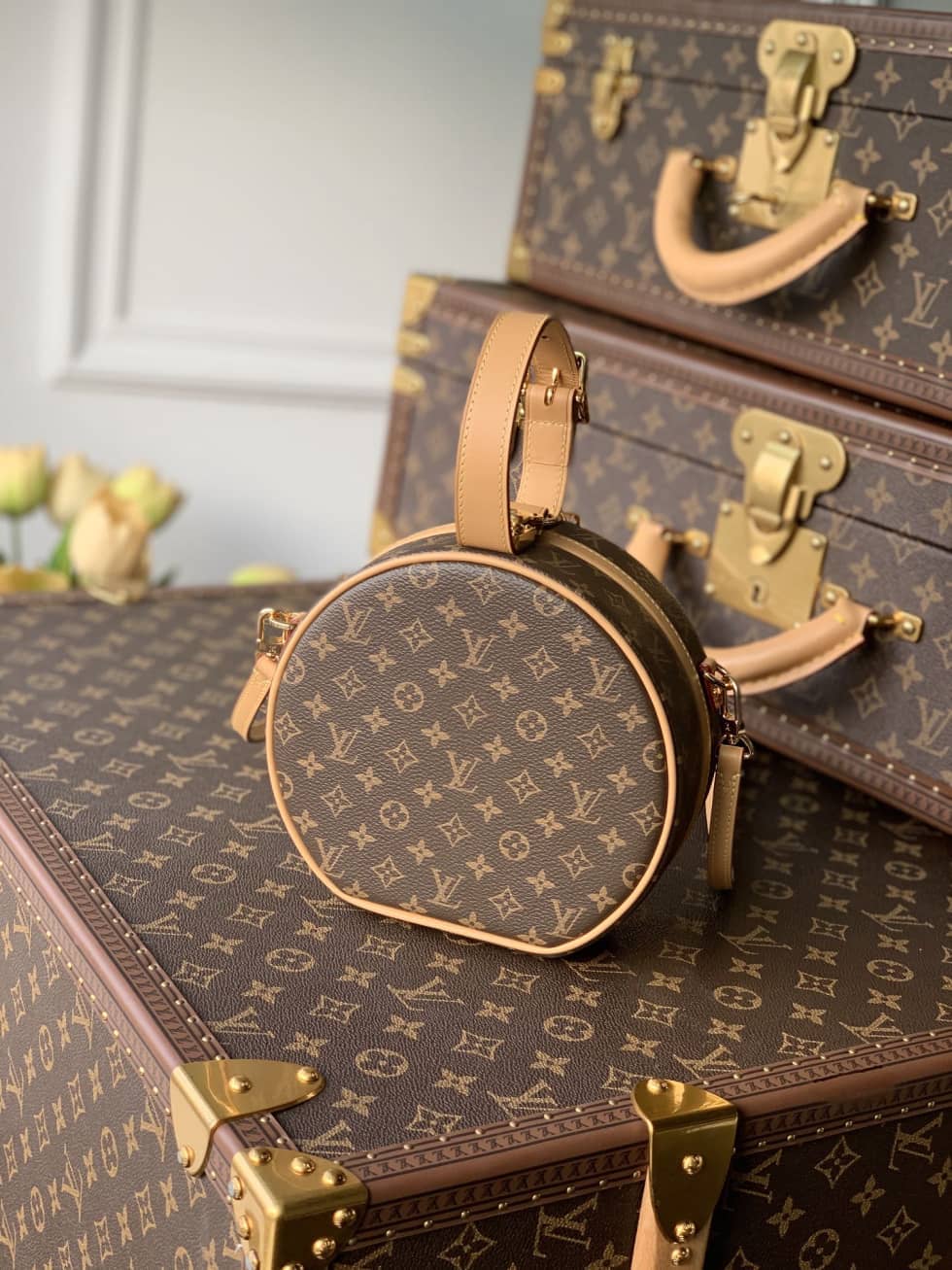 Best Replica Louis Vuitton Monogram Petite Boite Chapeau PM M43514 Replica Crossbody Bag - Colareps