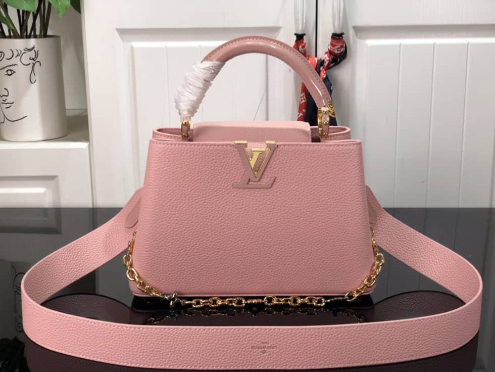 Best Replica Louis Vuitton Capucines BB M59065 Replica Shoulder Bag - Colareps