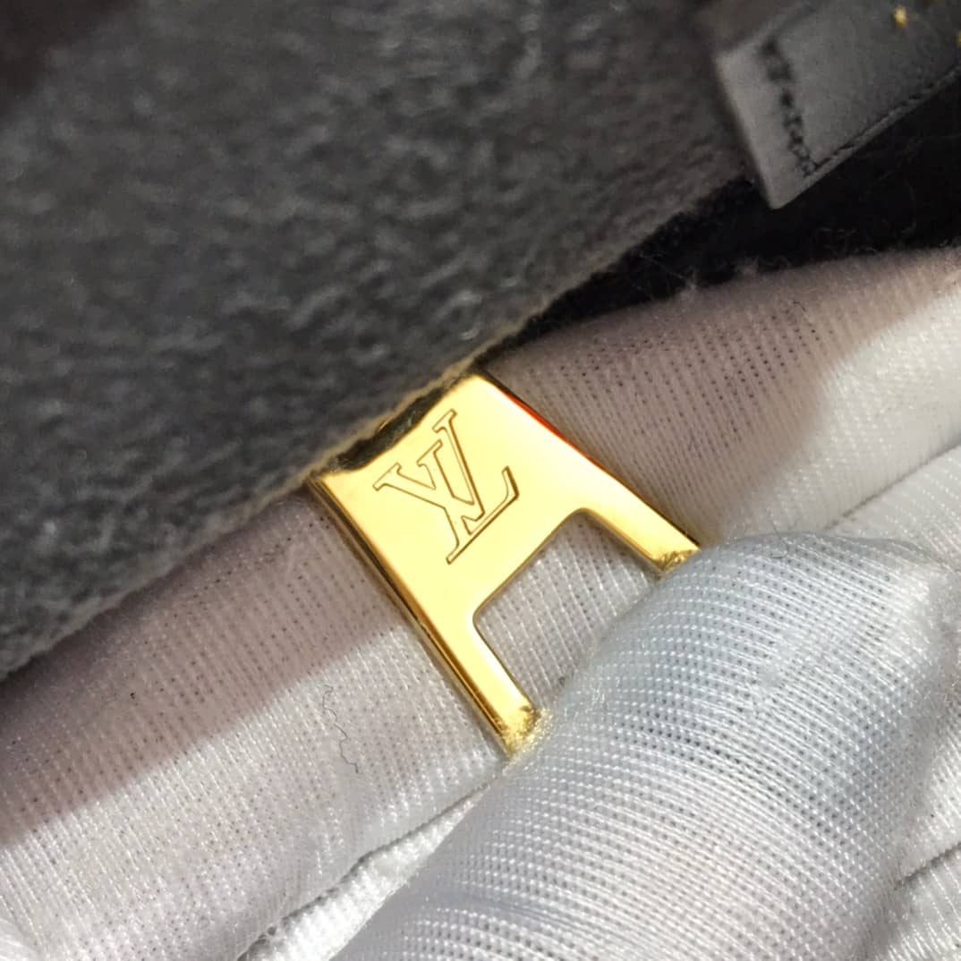 Best Replica Louis Vuitton Onthego Teddy Shearling Limited GM Tote Replica Black M55421 - Colareps