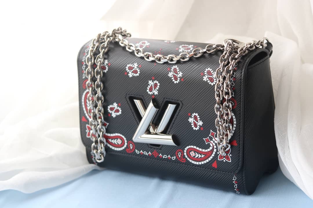 Best Replica Louis Vuitton Twist Epi Handbag Replica Black M50320 - Colareps