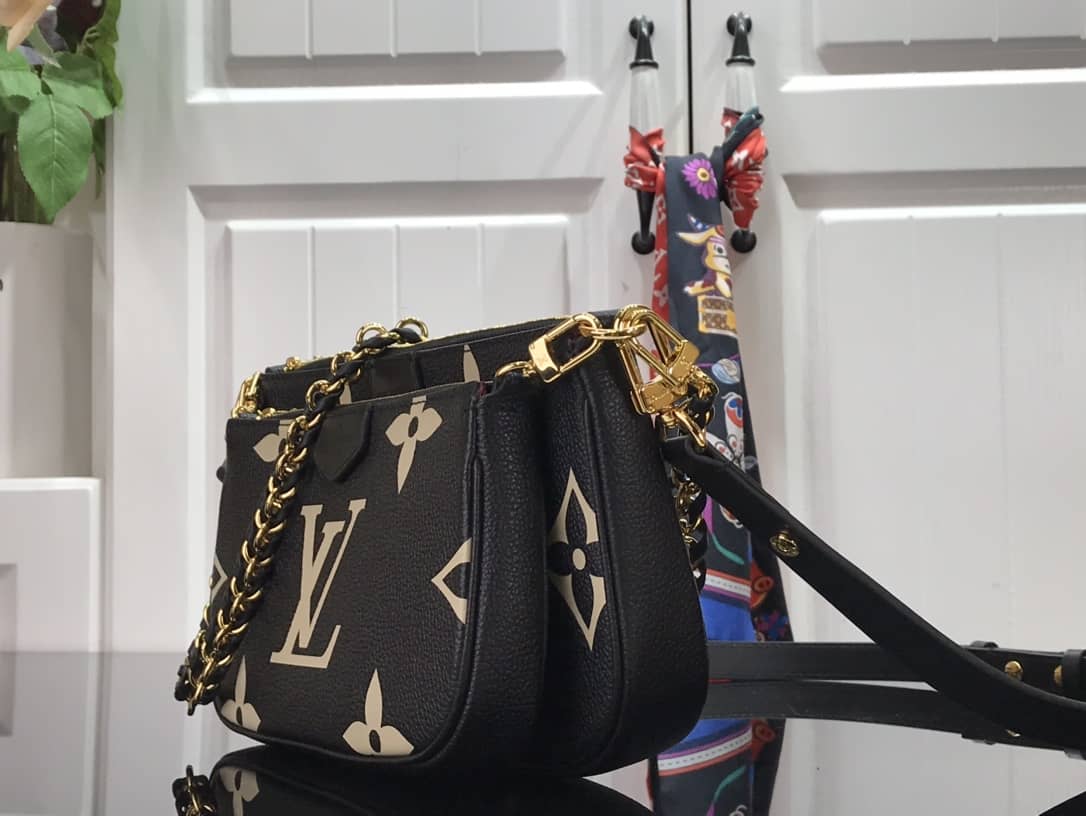 Best Replica Louis Vuitton Pochette Discovery Compact Replica Wallet Black M57630 - Colareps