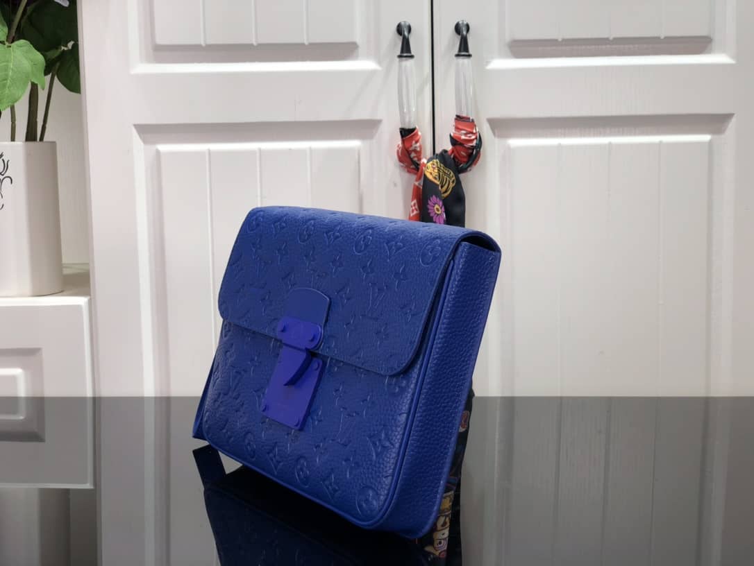 Best Replica Louis Vuitton S Lock A4 Monogram Taurillon Cowhide Leather Pouch Replica Blue M80582 - Colareps