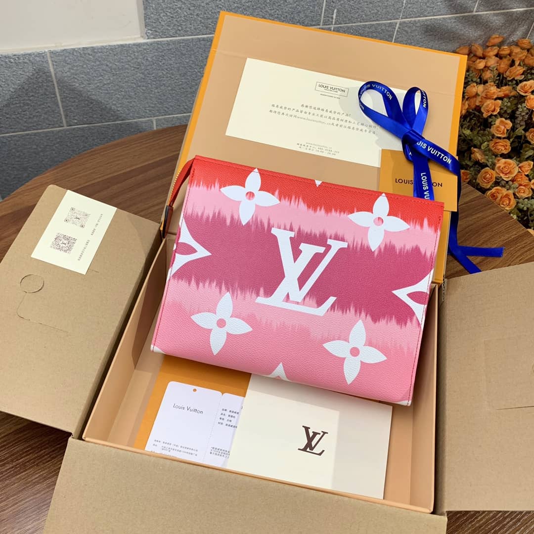 Best Replica Louis Vuitton Tie Dye Escale Pochette Monogram Canvas Replica M69136 - Colareps