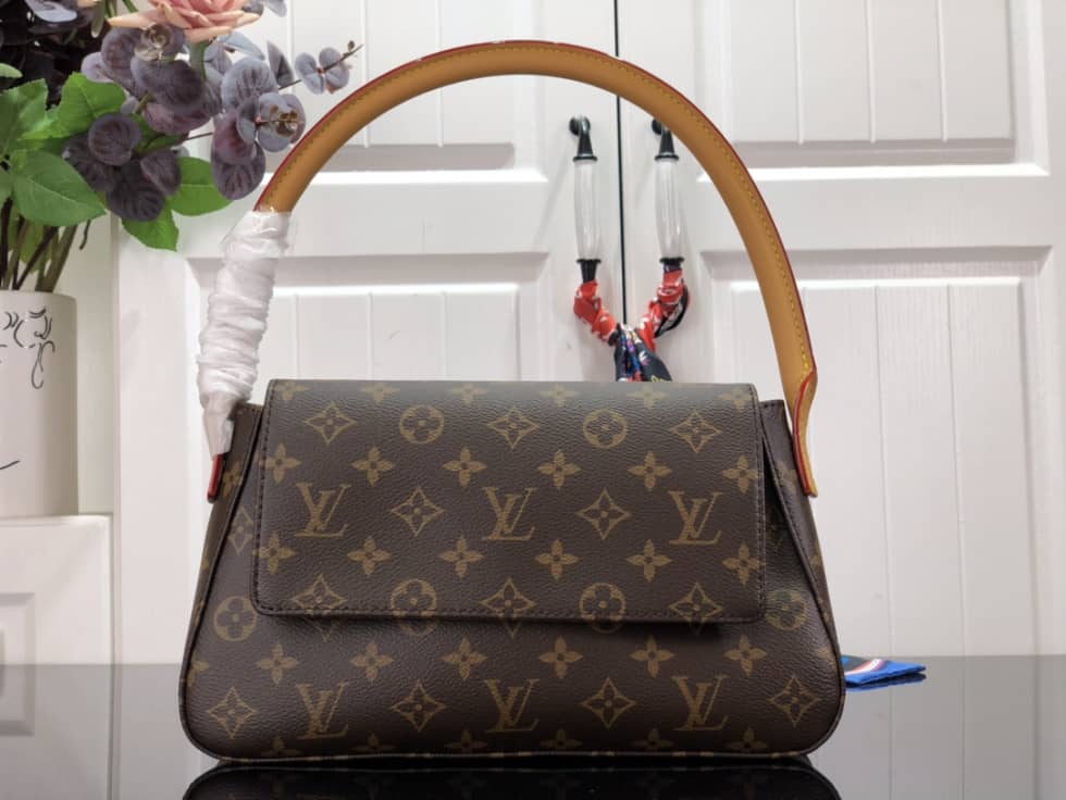 Best Replica Louis Vuitton Mini Looping Monogram M51147 Replica Shoulder Bag - Colareps