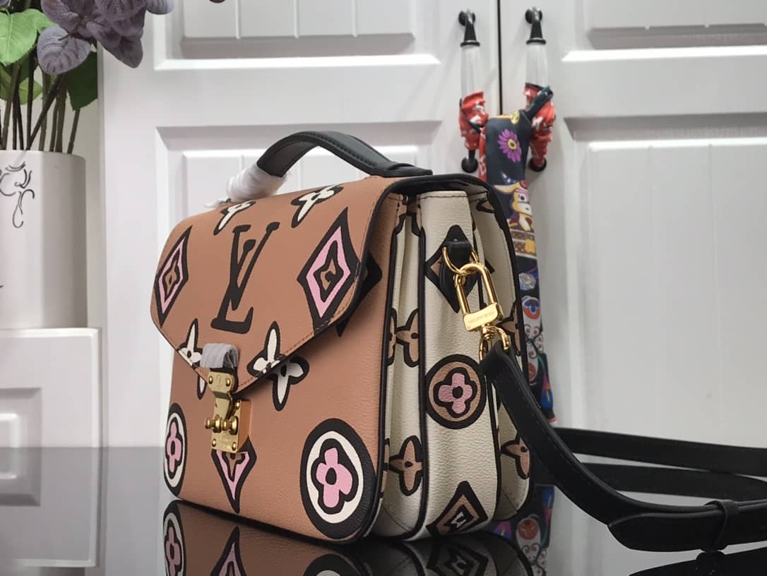 Best Replica Louis Vuitton Pochette Métis Autres Toiles Monogram Replica M45823 - Colareps