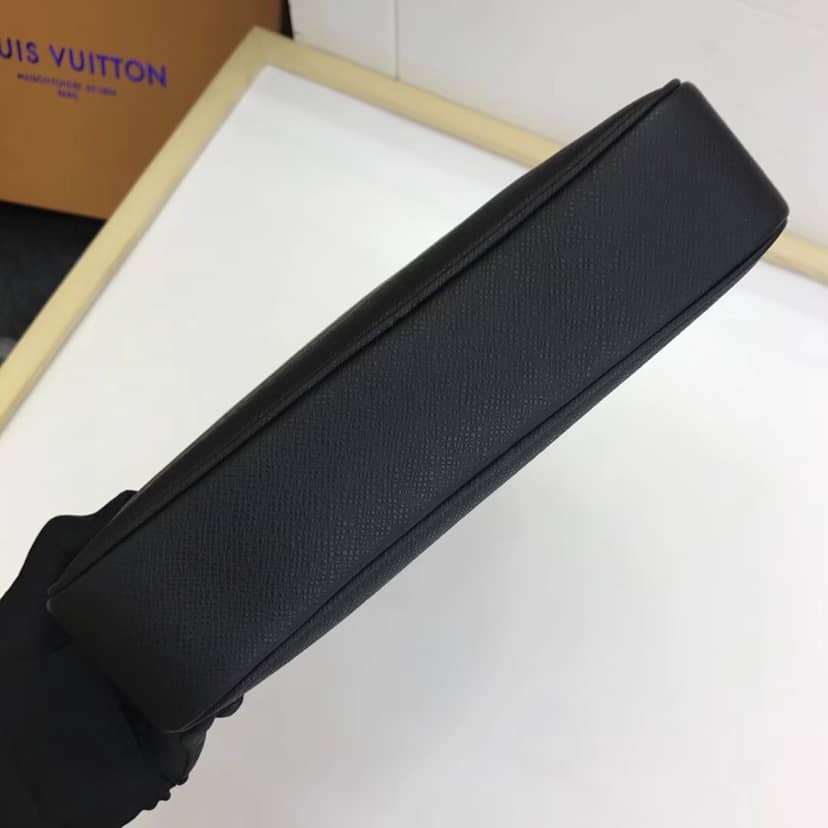 Best Replica Louis Vuitton Kasai Taiga Leather Canvas Replica Clutch Black M33409 - Colareps