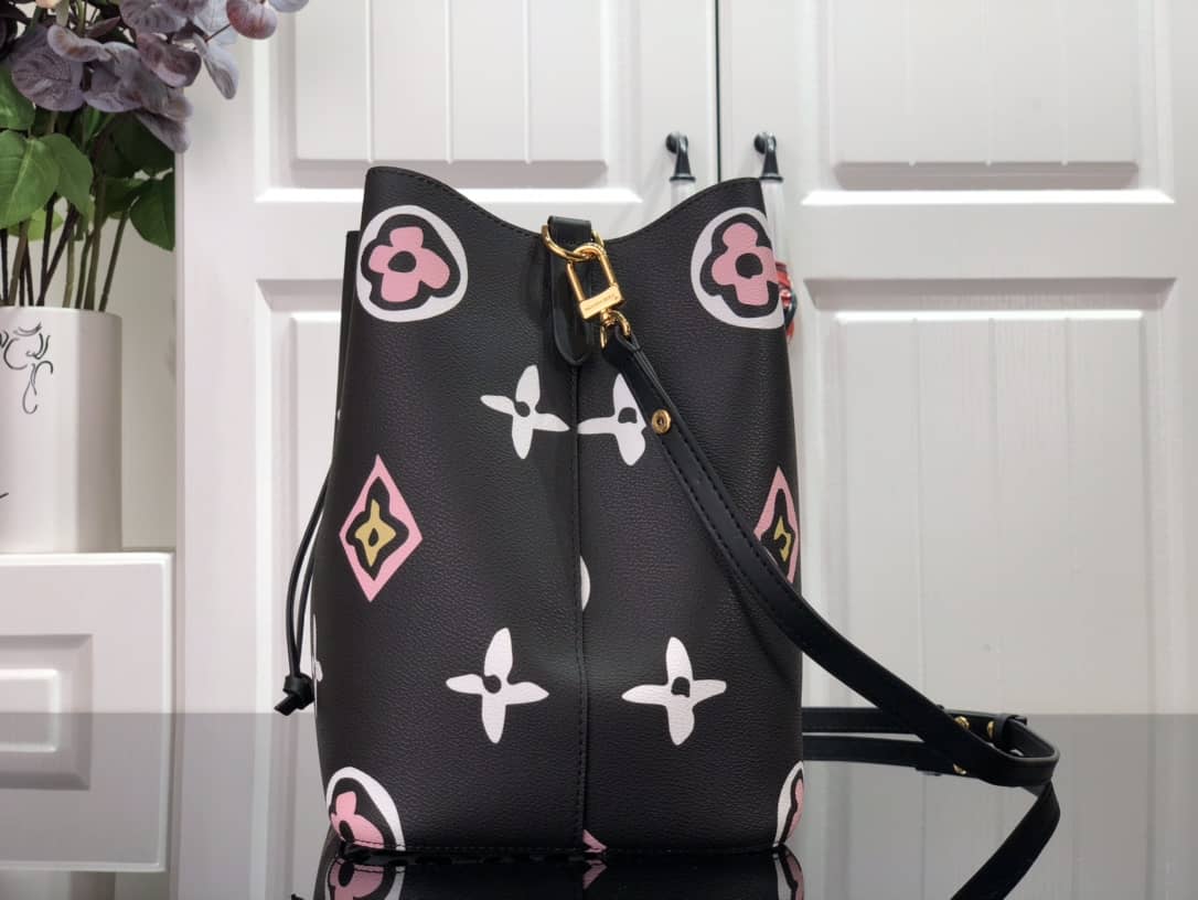 Best Replica Louis Vuitton Neo Noe Monogram Giant PVC Canvas Replica Shoulder Bag M45821 - Colareps