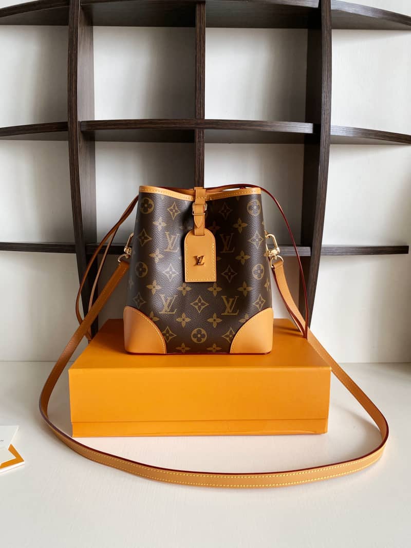 Best Replica Louis Vuitton Monogram Canvas Replica Bucket Bag M45550 - Colareps